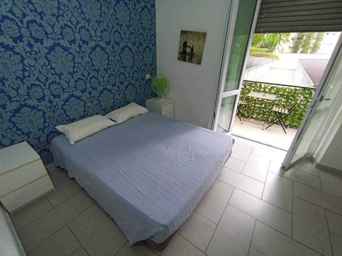 Apartament Famagosta Milano Lägenhet Exteriör bild
