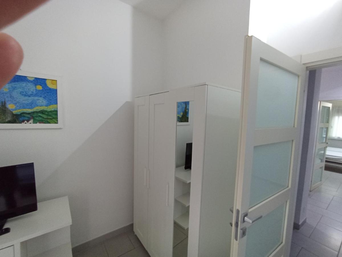 Apartament Famagosta Milano Lägenhet Exteriör bild