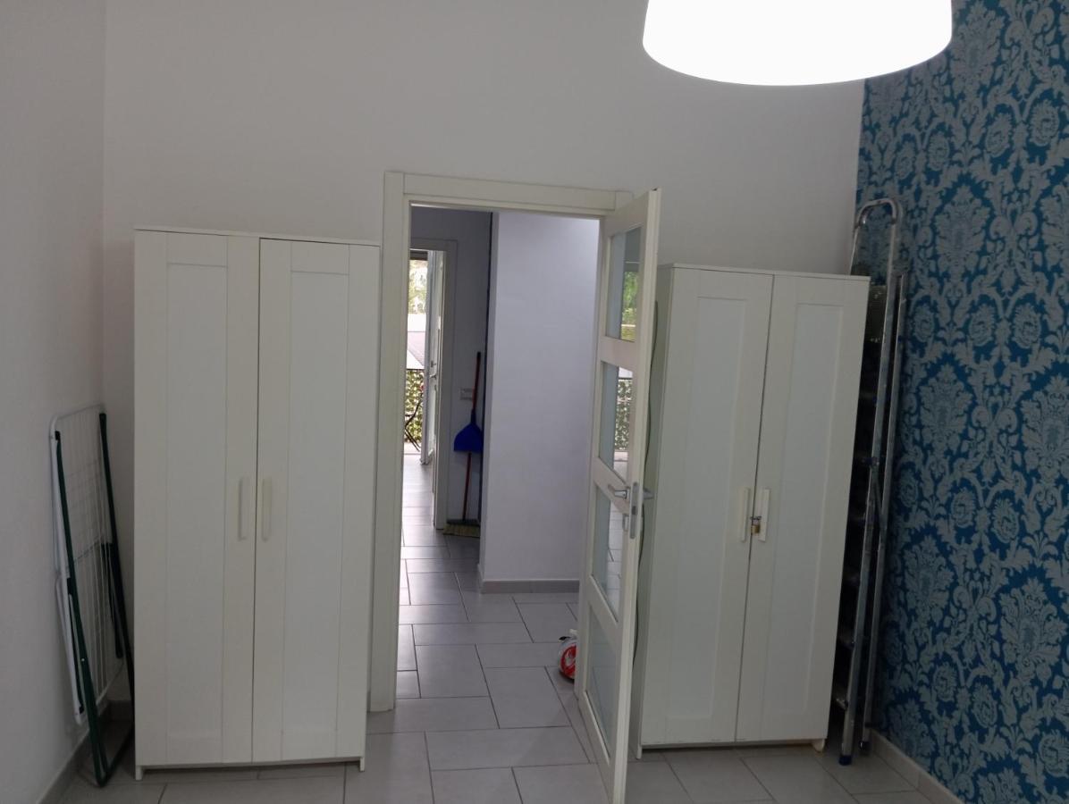 Apartament Famagosta Milano Lägenhet Exteriör bild