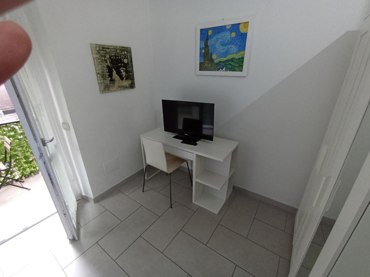Apartament Famagosta Milano Lägenhet Exteriör bild